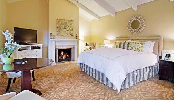 Carriage House Inn image 5